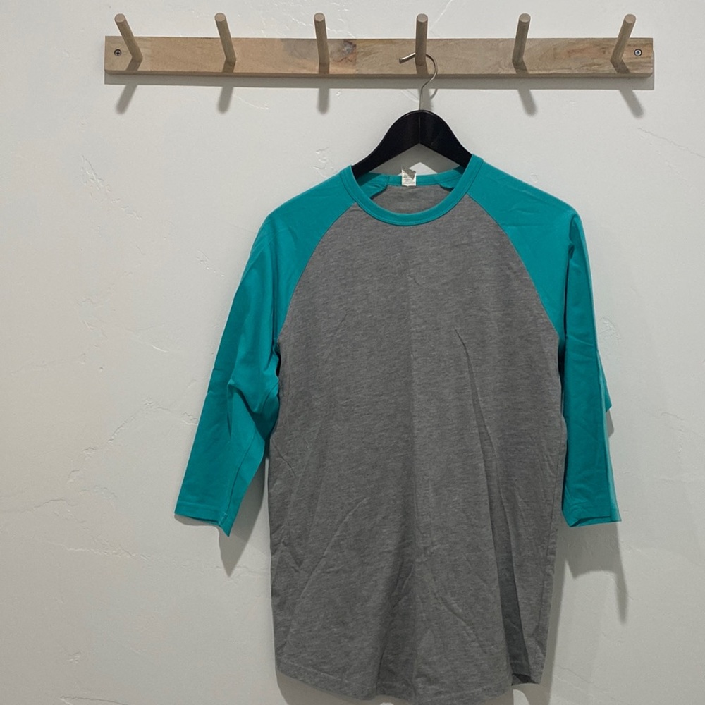 Luxury JLT Color-Blocked 3/4 sleeve Shirt